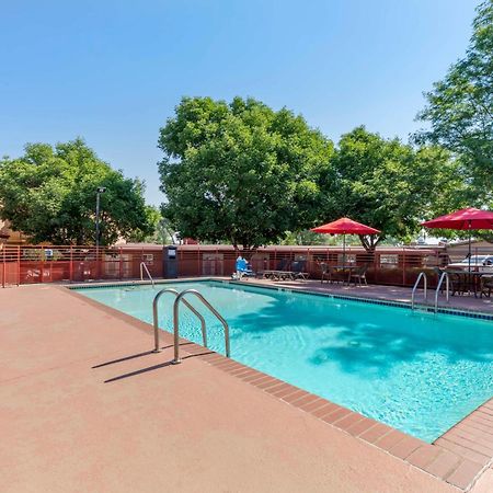 Best Western Kiva Inn Fort Collins Buitenkant foto