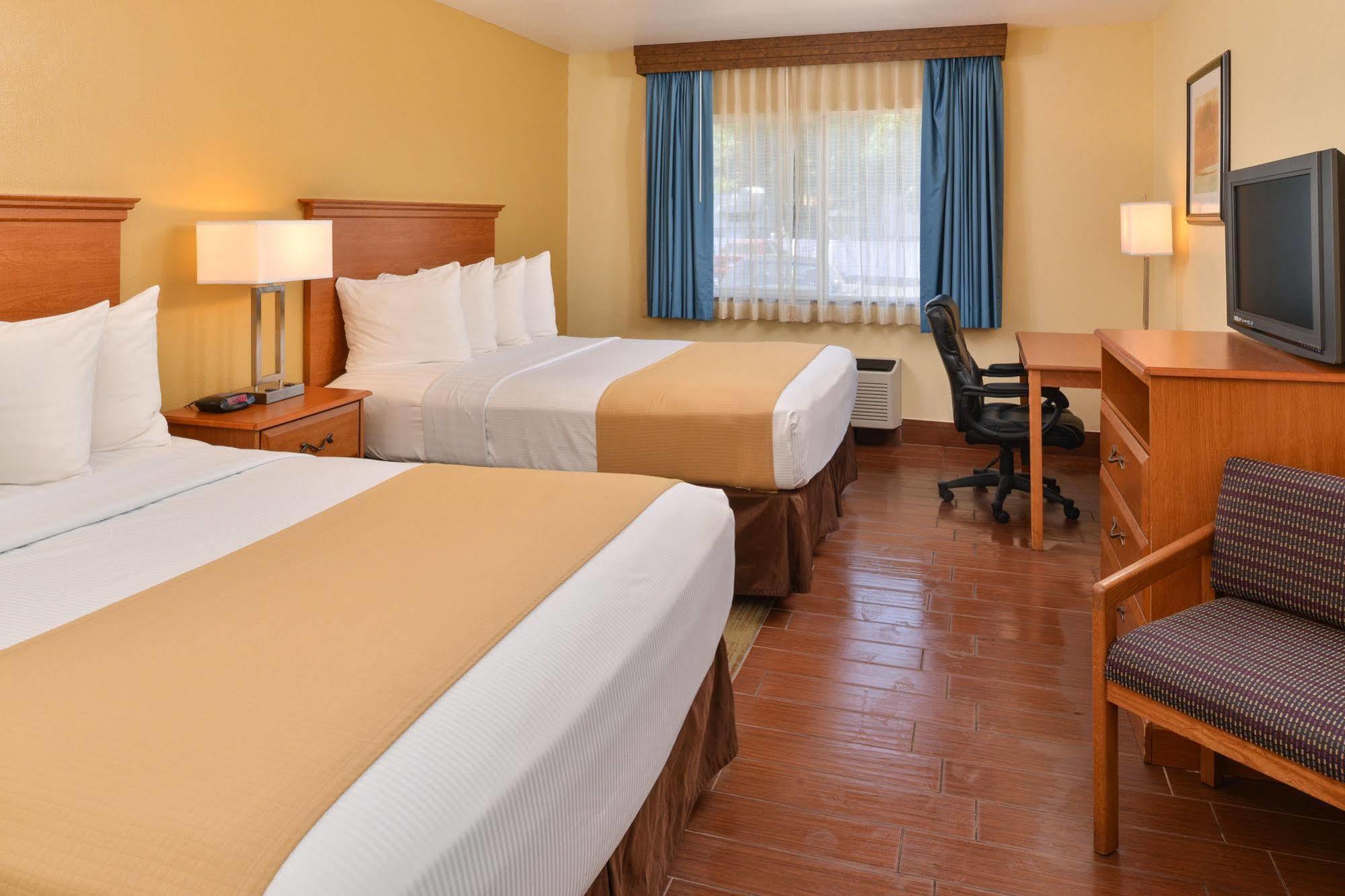Best Western Kiva Inn Fort Collins Buitenkant foto