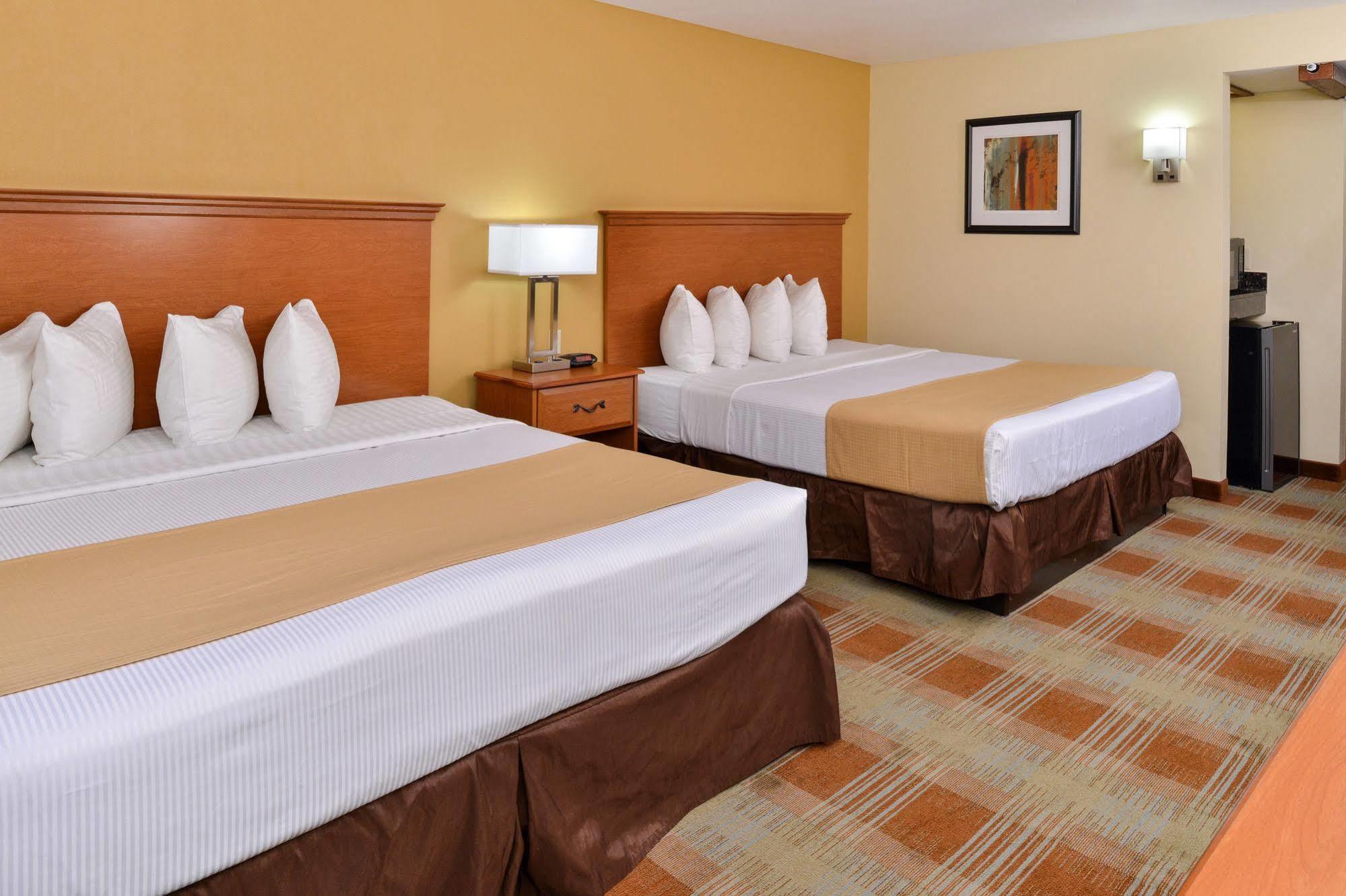 Best Western Kiva Inn Fort Collins Buitenkant foto